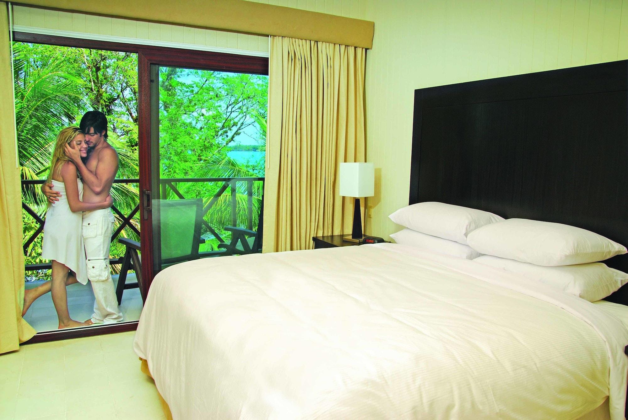 Playa Tortuga Hotel And Beach Resort Bocas del Toro Room photo