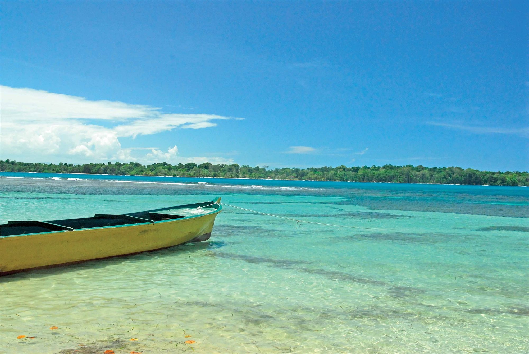 Playa Tortuga Hotel And Beach Resort Bocas del Toro Exterior photo
